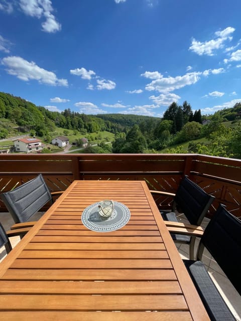 View (from property/room), Balcony/Terrace