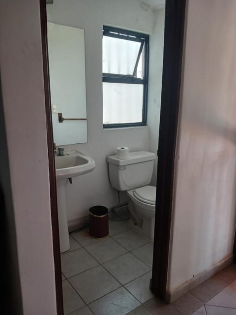 Casa con alberca y jardin en parres jiutepex House in Jiutepec