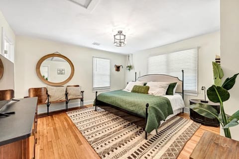 Decca's Uptown Oasis House in Siloam Springs