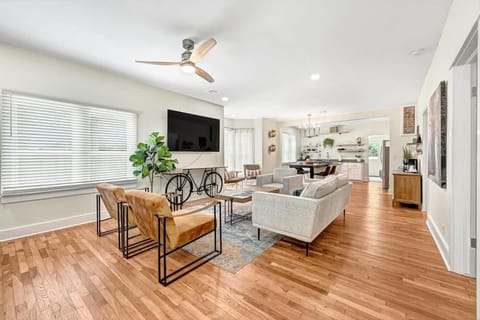 Decca's Uptown Oasis House in Siloam Springs