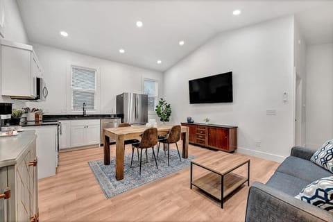 Decca's Guesthouse House in Siloam Springs