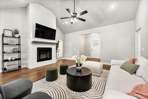 Sugar Pine Family Stay House in Springdale