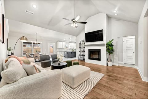 Sugar Pine Family Stay House in Springdale