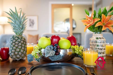 Charm of the Grande Oasis - An Irvie Home House in Albuquerque