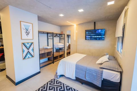 Photo of the whole room, Bedroom