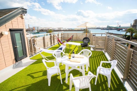 BBQ facilities, View (from property/room), Balcony/Terrace, Sea view