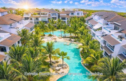 Property building, Bird's eye view, Garden, View (from property/room), Balcony/Terrace, Diving, Garden view, Garden view, Pool view, Pool view, Area and facilities, Swimming pool, sunbed