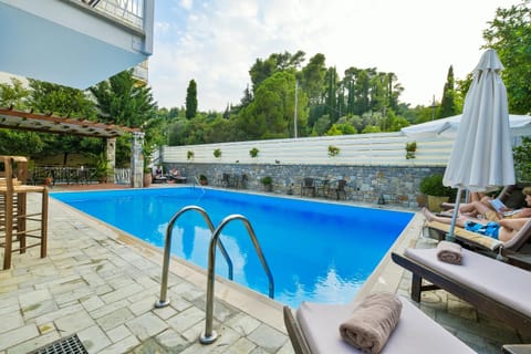 Swimming pool, Swimming pool