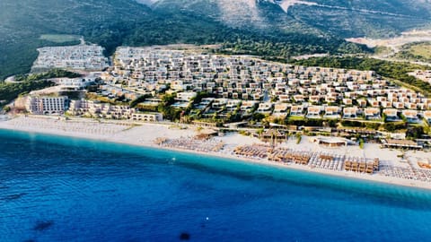 Nearby landmark, Day, Natural landscape, Bird's eye view, Beach, City view, Mountain view, Sea view