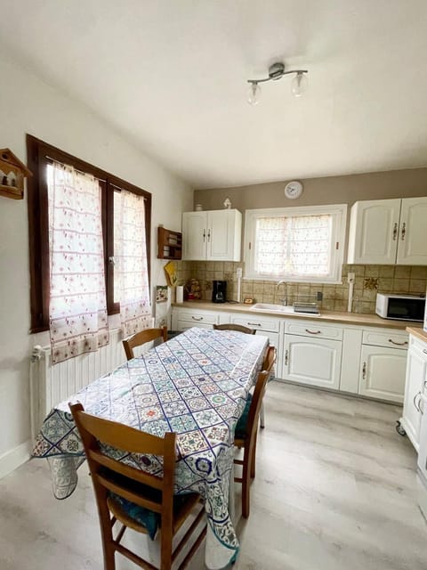 Magnifique Villa de 120m2 Jardin et vue splendide WIFI Apartment in Provence-Alpes-Côte d'Azur