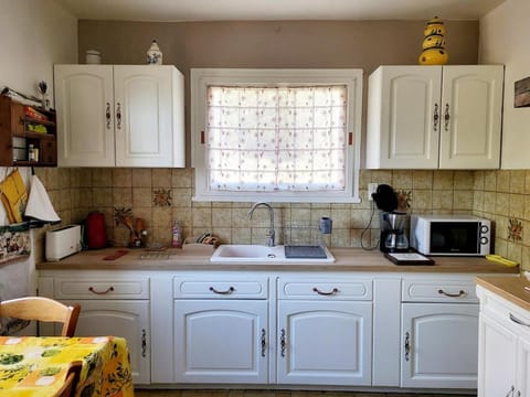 Magnifique Villa de 120m2 Jardin et vue splendide WIFI Apartment in Provence-Alpes-Côte d'Azur