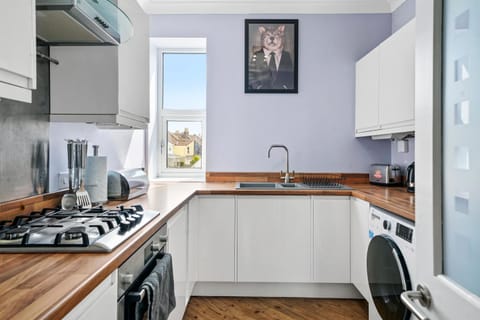 The Emerald Gem - Overlooking the Park Apartment in Bristol