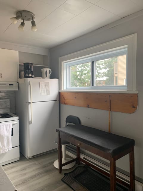 Only Private Room Steps To University Of Ottawa Downtown Not Full apt Apartment in Gatineau