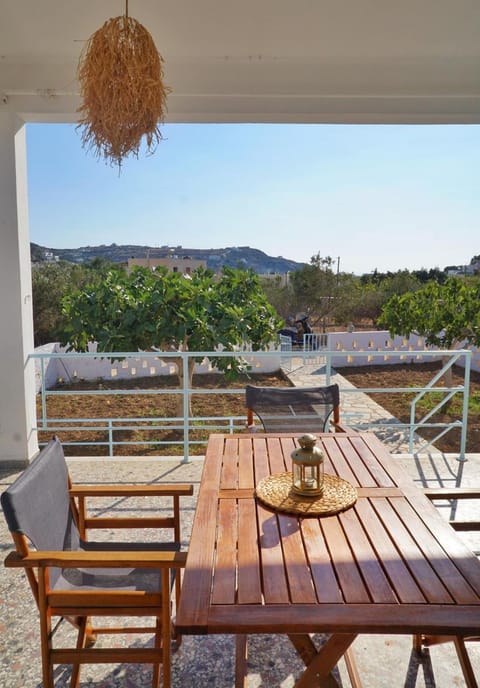 Patio, Day, Natural landscape, View (from property/room), Balcony/Terrace, Balcony/Terrace, Dining area, Mountain view
