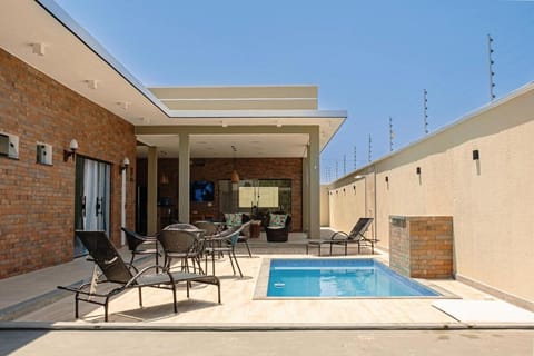 Day, Balcony/Terrace, Pool view, Swimming pool, sunbed