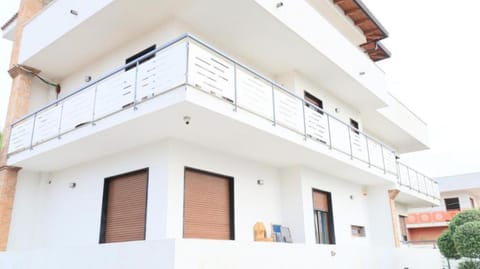 Property building, View (from property/room), Balcony/Terrace