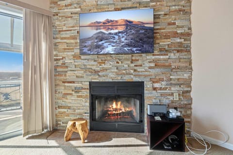 Regatta Bay 356-4B Apartment in Village Four Seasons