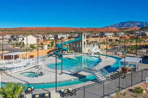 Aqua park, Swimming pool