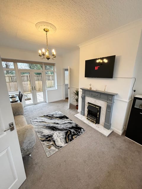 Communal lounge/ TV room, TV and multimedia