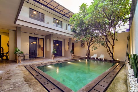 Pool view, Swimming pool