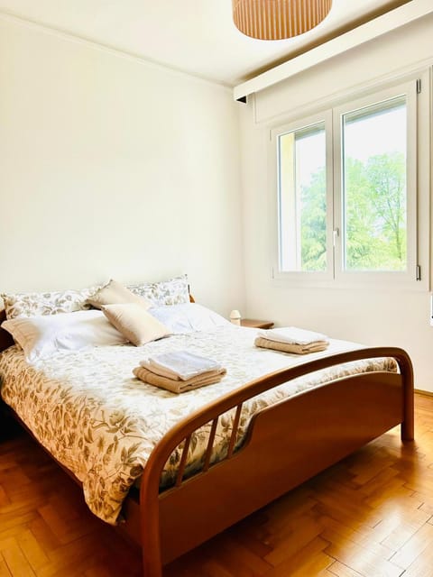 Bed, Photo of the whole room, Bedroom, Garden view, wardrobe