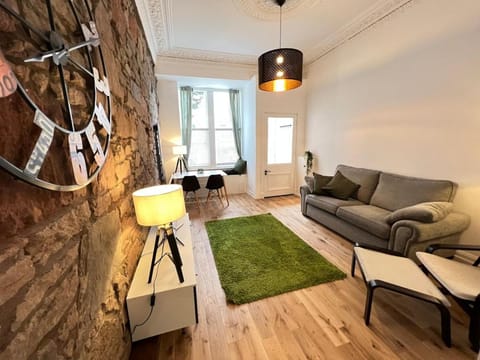 Stunning refurbished main door Marchmont apartment Apartment in Edinburgh