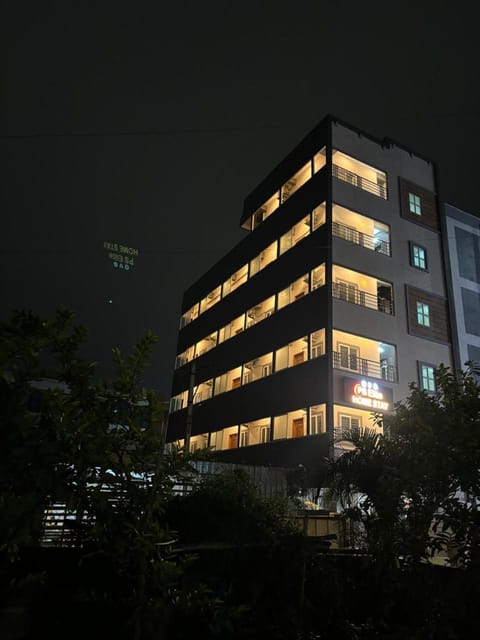 Property building, Night
