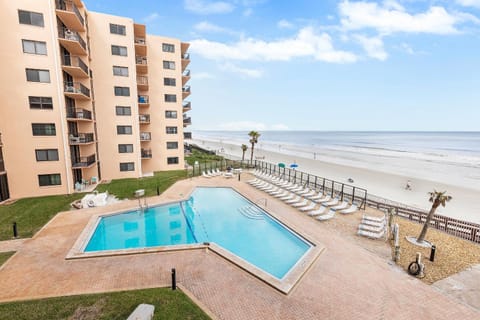 Sunrise 302 House in Edgewater