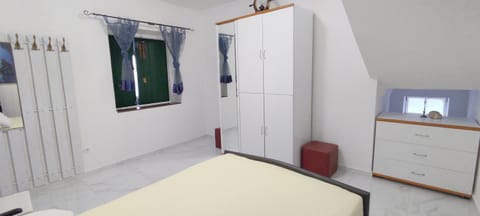 ''By the sea II' Apartment in Šibenik-Knin County, Croatia