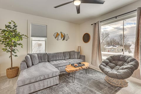 3 Mi to Downtown Youngstown Updated Apartment Apartment in Youngstown