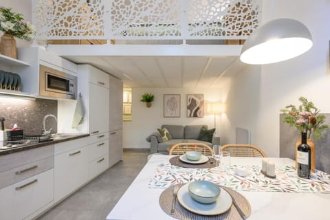 Living room, Dining area, kitchen