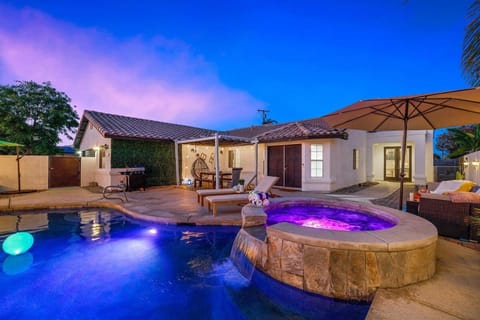 Amazing 5BR Villa with Heated Pool House in Bermuda Dunes