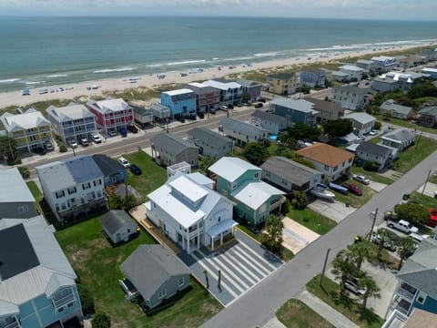 TresSea by Bryant Real Estate House in Kure Beach