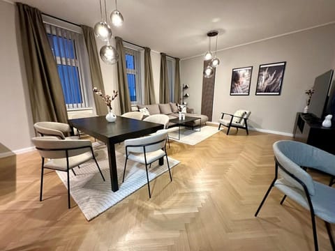 Living room, Dining area