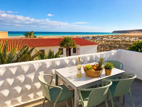 Day, Natural landscape, View (from property/room), Balcony/Terrace, Seating area, Sea view