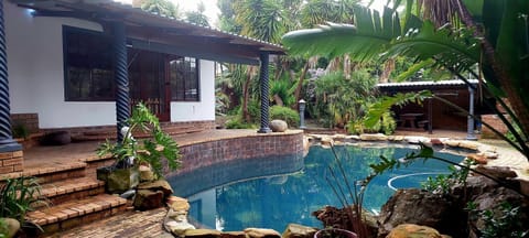Balcony/Terrace, Swimming pool