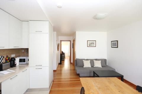 Kitchen or kitchenette, Living room, Seating area
