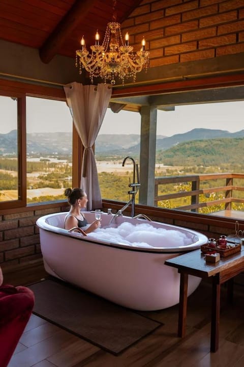 Hot Tub, Hot Tub, Mountain view