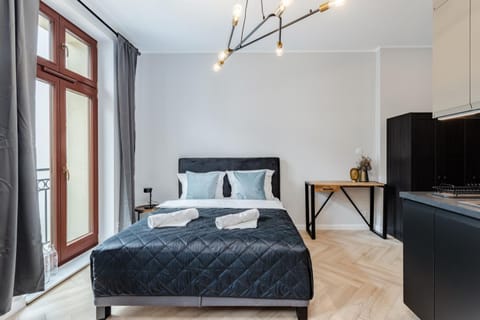 Bed, Photo of the whole room, Evening entertainment, Bedroom