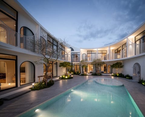 Property building, Swimming pool
