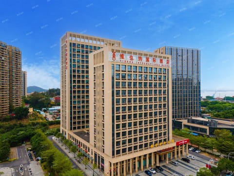 Property building, Day, City view, Location