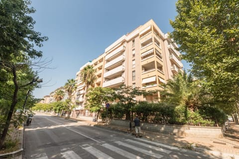 Property building, Street view