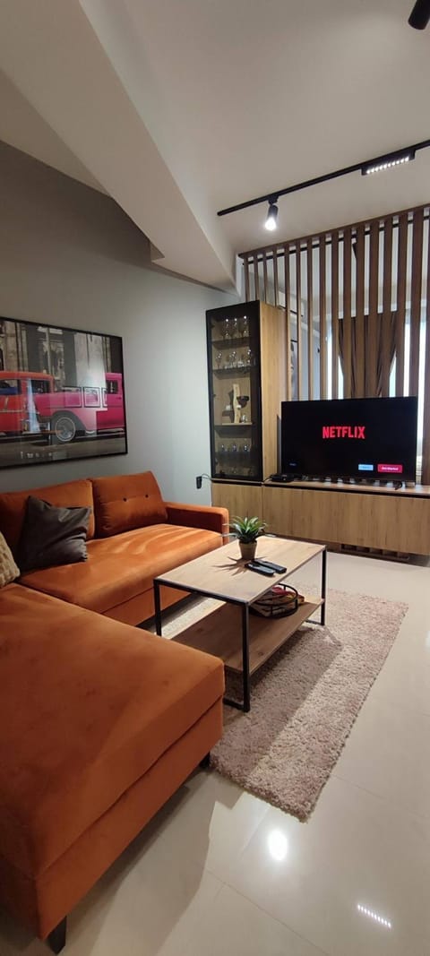 Communal lounge/ TV room, TV and multimedia, Living room, Seating area