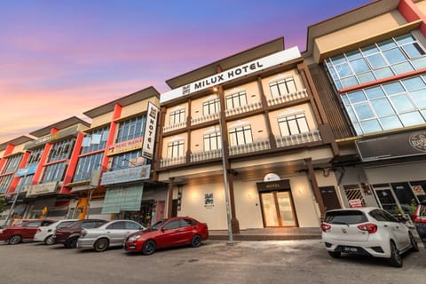 Property building, Location