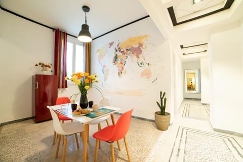 Restaurant/places to eat, View (from property/room), Living room, Breakfast