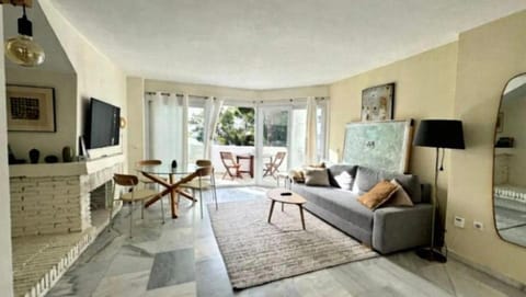 Pinos de Calahonda duplex Apartment in Sitio de Calahonda