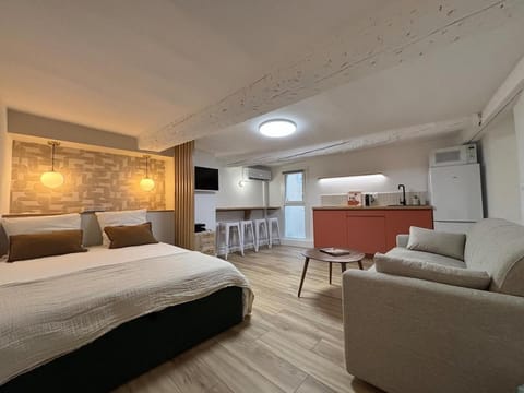 Magnifique studio centre d'Aix & Cours Mirabeau Apartment in Aix-en-Provence