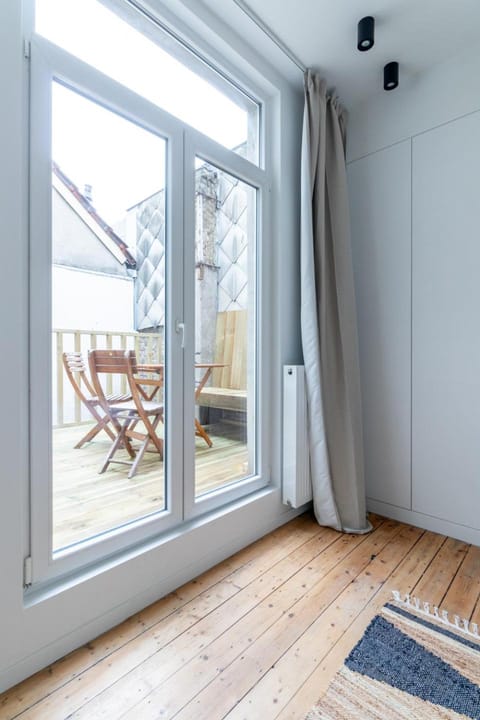 Sleek City Stays - Urban Elegance in the Heart of Ghent Apartment in Ghent