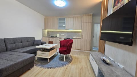 Communal kitchen, kitchen, kitchen