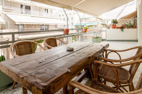 Patio, Day, View (from property/room), Balcony/Terrace, Seating area, Dining area